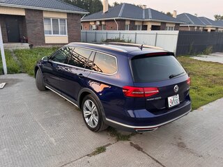 2018 Volkswagen Passat Alltrack B8, синий, 2300000 рублей, вид 3