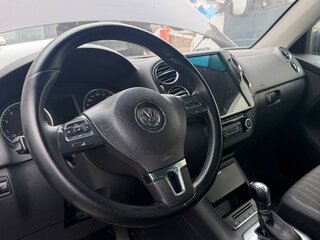 2012 Volkswagen Tiguan I Рестайлинг, чёрный, 1150000 рублей, вид 2