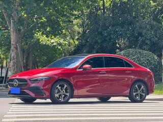 2023 Mercedes-Benz A-Класс 180 IV (W177) Рестайлинг, красный, 1585000 рублей, вид 1