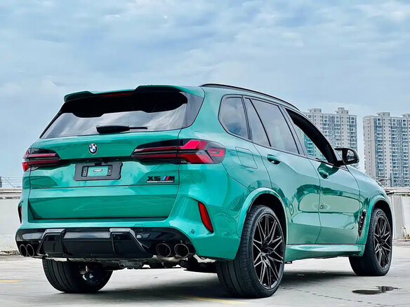 2023 BMW X5 M Competition III (F95) Рестайлинг, зелёный - вид 10