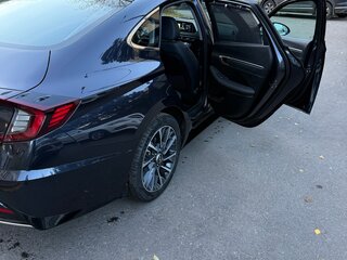 2021 Hyundai Sonata VIII (DN8), синий, 3250000 рублей, вид 3