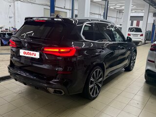 2019 BMW X5 M50d IV (G05/G18), чёрный, 6950000 рублей, вид 2