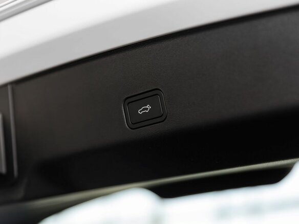 2026 Geely Monjaro I Рестайлинг, белый, 4954990 рублей - вид 37