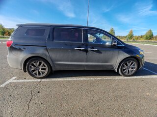 2018 Kia Carnival III, чёрный, 2750000 рублей, вид 2
