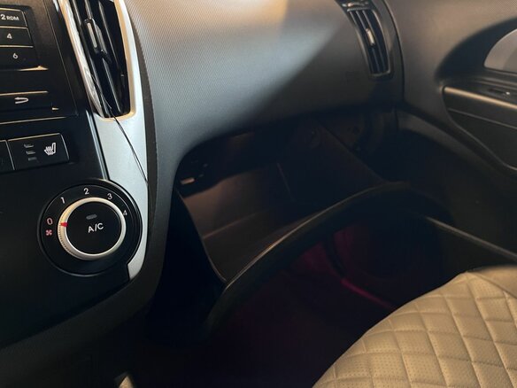 2010 Kia Ceed I Рестайлинг, серебристый, 685000 рублей - вид 29