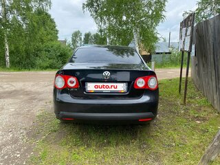 2008 Volkswagen Jetta V, чёрный, 380000 рублей, вид 3