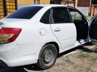 2016 Lada (ВАЗ) Granta Sport I, белый, 390000 рублей, вид 2