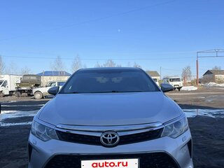 2012 Toyota Camry VII (XV50), серебристый, 1380000 рублей, вид 1