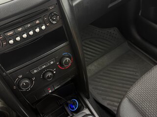 2010 Peugeot 207 I Рестайлинг, белый, 380000 рублей, вид 4