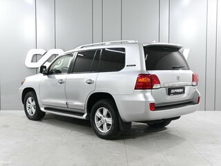 2013 Toyota Land Cruiser 200 Series Рестайлинг 1, серебристый, 3620000 рублей, вид 2