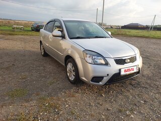 2010 Kia Rio II Рестайлинг, серебристый, 460000 рублей, вид 2