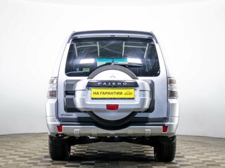 2012 Mitsubishi Pajero IV Рестайлинг 1, серебристый, 2149000 рублей, вид 5