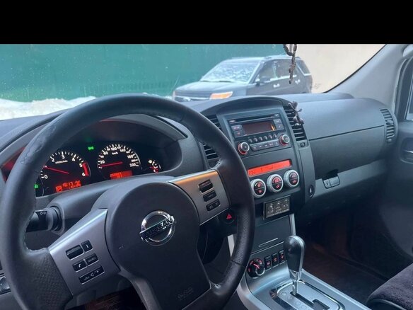2012 Nissan Pathfinder III Рестайлинг, чёрный, 1200000 рублей - вид 5