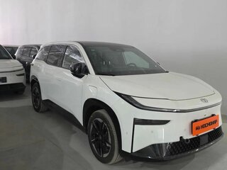 2026 Toyota bZ3X 58.3 kWh, белый, 3500000 рублей, вид 3