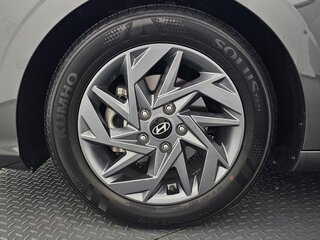 2025 Hyundai Avante VII Рестайлинг, серый, 1670000 рублей, вид 5