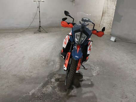 2019 KTM 790 Adventure, белый, 856000 рублей, вид 3