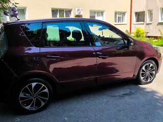 2012 Renault Scenic III Рестайлинг, красный, 915000 рублей, вид 2