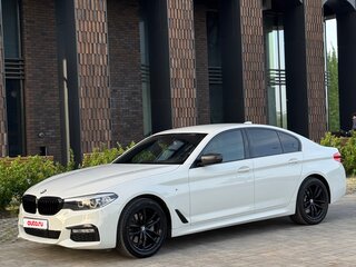 2018 BMW 5 серии 520d xDrive VII (G30/G31/G38), белый, 3400000 рублей, вид 1