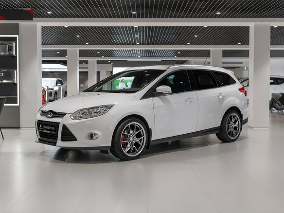 2014 Ford Focus III, белый, 1075000 рублей