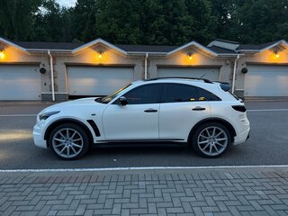 2010 Infiniti FX50 II (S51), белый, 2300000 рублей, вид 3
