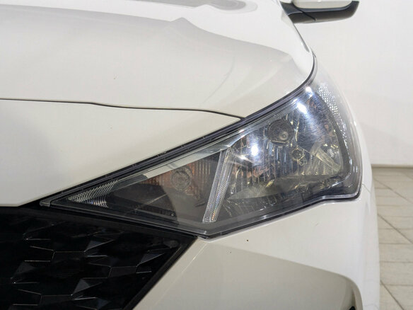 2022 Hyundai Solaris II Рестайлинг, белый - вид 10