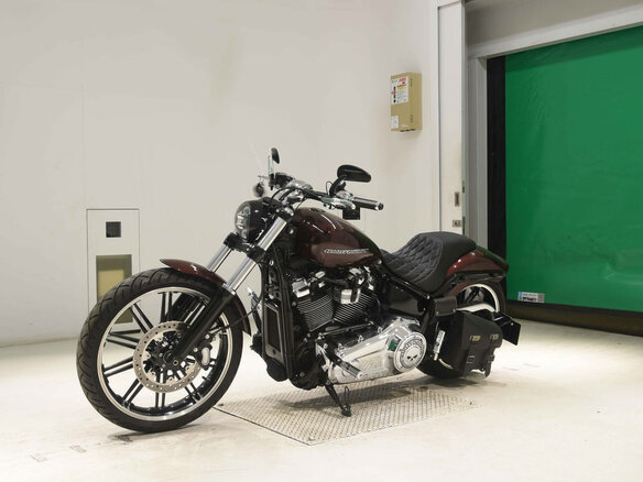 2018 Harley-Davidson Breakout, красный, 1550000 рублей - вид 3