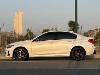 2023 BMW 1 серии 120i III (F52) Рестайлинг, белый, 1610000 рублей, вид 4