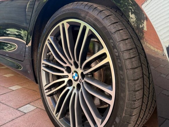 2019 BMW 5 серии 540i xDrive VII (G30/G31/G38), чёрный, 4600000 рублей - вид 9
