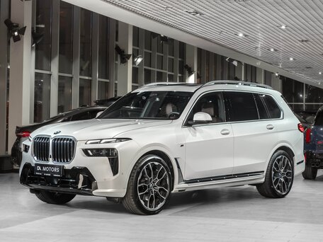 2024 BMW X7 40i I (G07) Рестайлинг, белый, 14490000 рублей, вид 1