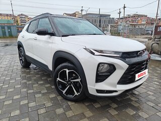 2021 Chevrolet TrailBlazer III, белый, 2200000 рублей, вид 3