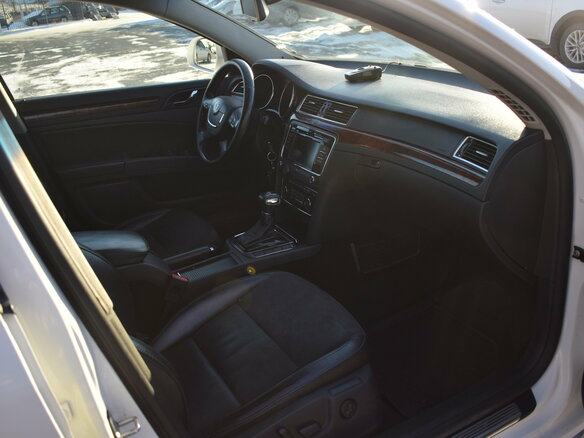 2011 Skoda Superb II, белый, 750000 рублей - вид 12