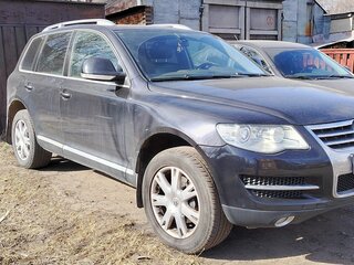 2010 Volkswagen Touareg I Рестайлинг, чёрный, 1130000 рублей, вид 2