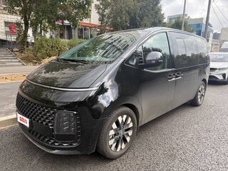 2025 Hyundai Staria I, чёрный, 6650000 рублей, вид 4