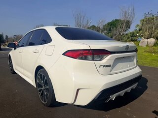 2022 Toyota Levin XII (E210), белый, 1385000 рублей, вид 5