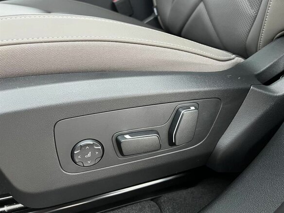 2025 BMW X3 Long 30L xDrive IV (G45/G48), чёрный, 9188000 рублей - вид 17