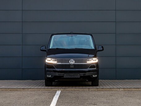 2021 Volkswagen Caravelle T6 Рестайлинг, чёрный, 3995000 рублей, вид 2