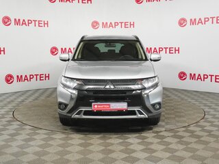 2021 Mitsubishi Outlander III Рестайлинг 3, серебристый, 2437000 рублей, вид 2