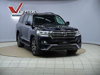 2016 Toyota Land Cruiser 200 Series Рестайлинг 2, чёрный, 6700000 рублей, вид 3