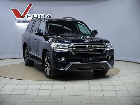 2016 Toyota Land Cruiser 200 Series Рестайлинг 2, чёрный, 6700000 рублей, вид 3