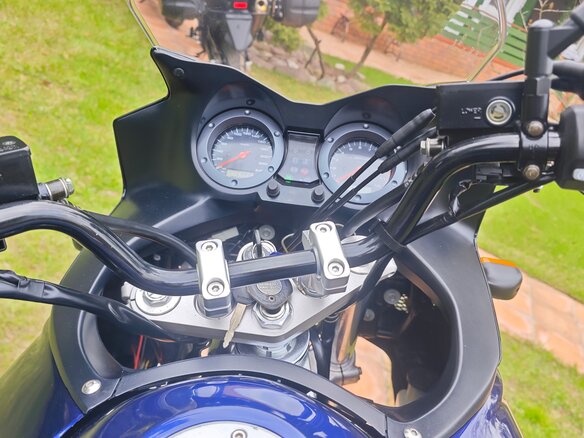 2002 Suzuki V-Strom 1000, синий, 499999 рублей - вид 10