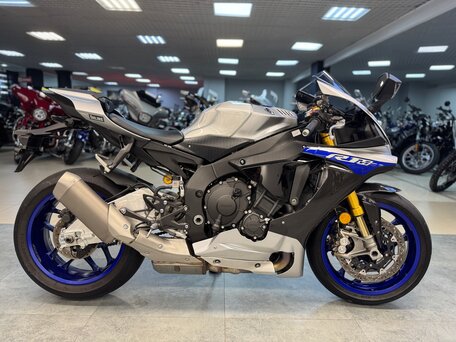 2017 Yamaha YZF-R1, серый, 1990000 рублей, вид 1