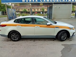 2020 Kia Optima IV Рестайлинг, белый, 1150000 рублей, вид 3