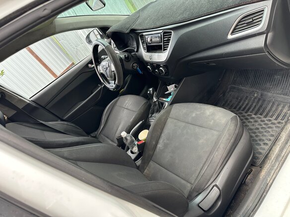 2017 Hyundai Solaris II, белый - вид 12