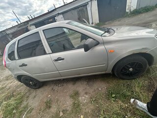 2014 Lada (ВАЗ) Kalina II, серебристый, 260000 рублей, вид 2