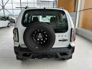 2026 Lada (ВАЗ) Niva Travel I Рестайлинг, белый, 1603000 рублей, вид 5