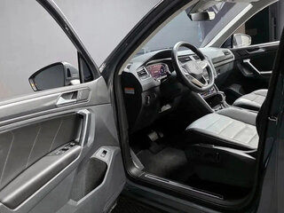 2022 Volkswagen Tiguan II Рестайлинг, серый, 2800000 рублей, вид 5