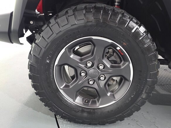 2022 Jeep Gladiator II (JT), красный, 5990005 рублей - вид 3