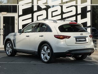 2010 Infiniti FX37 II (S51), белый, 1477500 рублей, вид 2