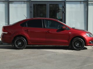 2013 Volkswagen Polo V, красный, 705000 рублей, вид 4