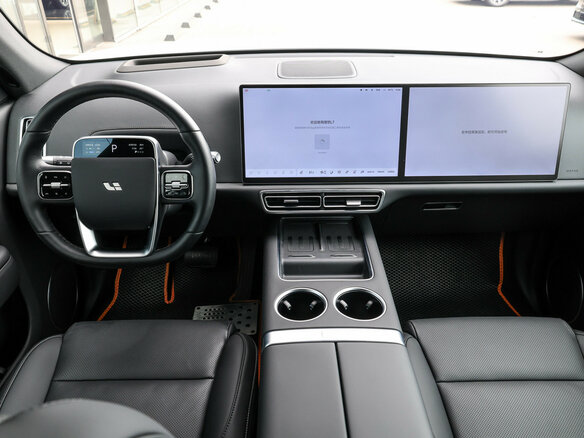 2025 Li Auto (Lixiang) L7 52.3 kWh I Рестайлинг, белый - вид 15